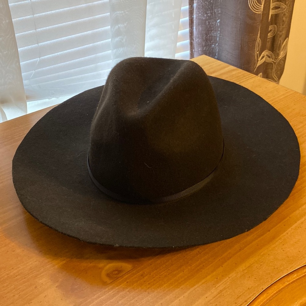 NWOT American Eagle Fashion Hat